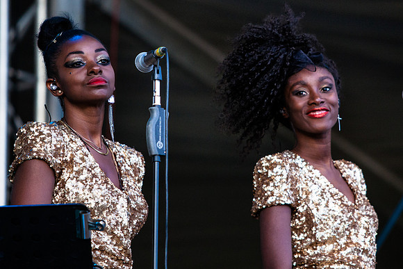 Bryan Ferry's backing singers